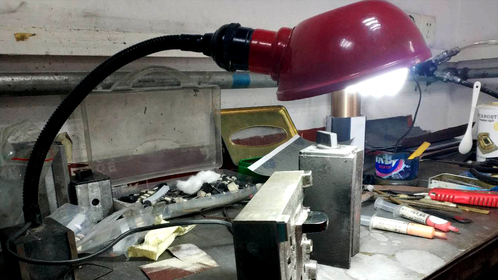 旭錦塑膠模具，掃模房