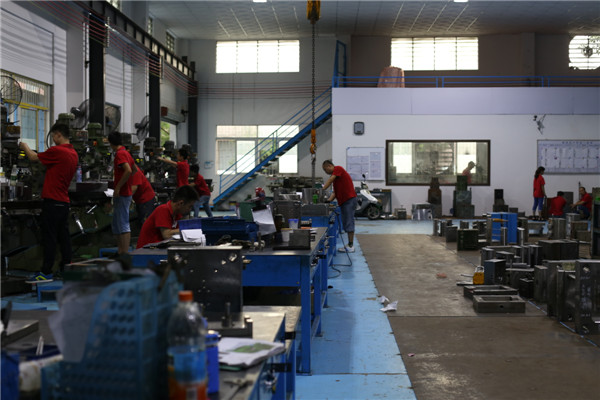 旭錦塑膠模具，注塑模具