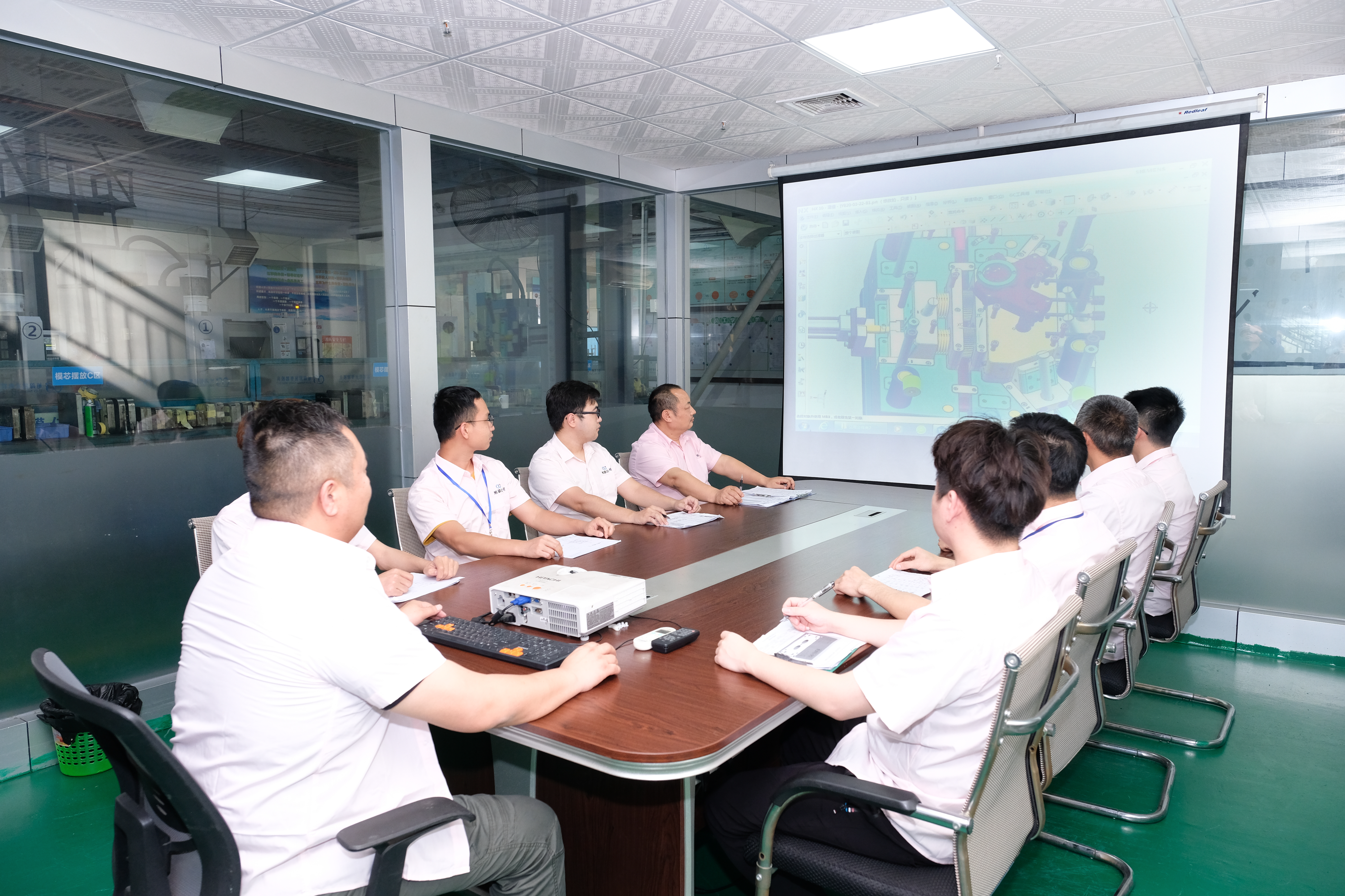 中山市旭錦塑膠模具公司模具研發(fā)會議開展 中山市旭錦塑膠模具公司模具研發(fā)會議開展