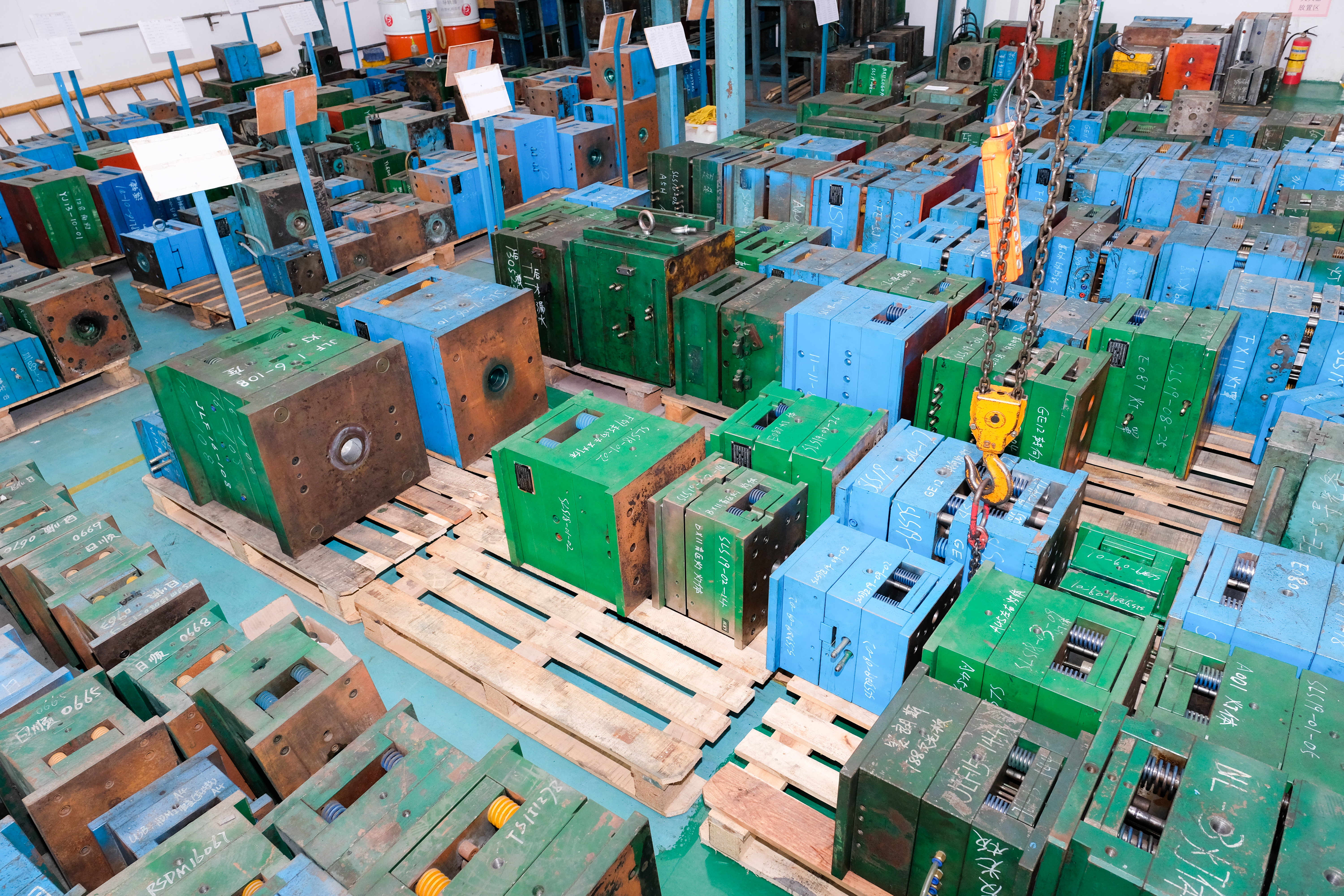 中山市旭錦塑膠模具加工制造 中山市旭錦塑膠模具加工制造