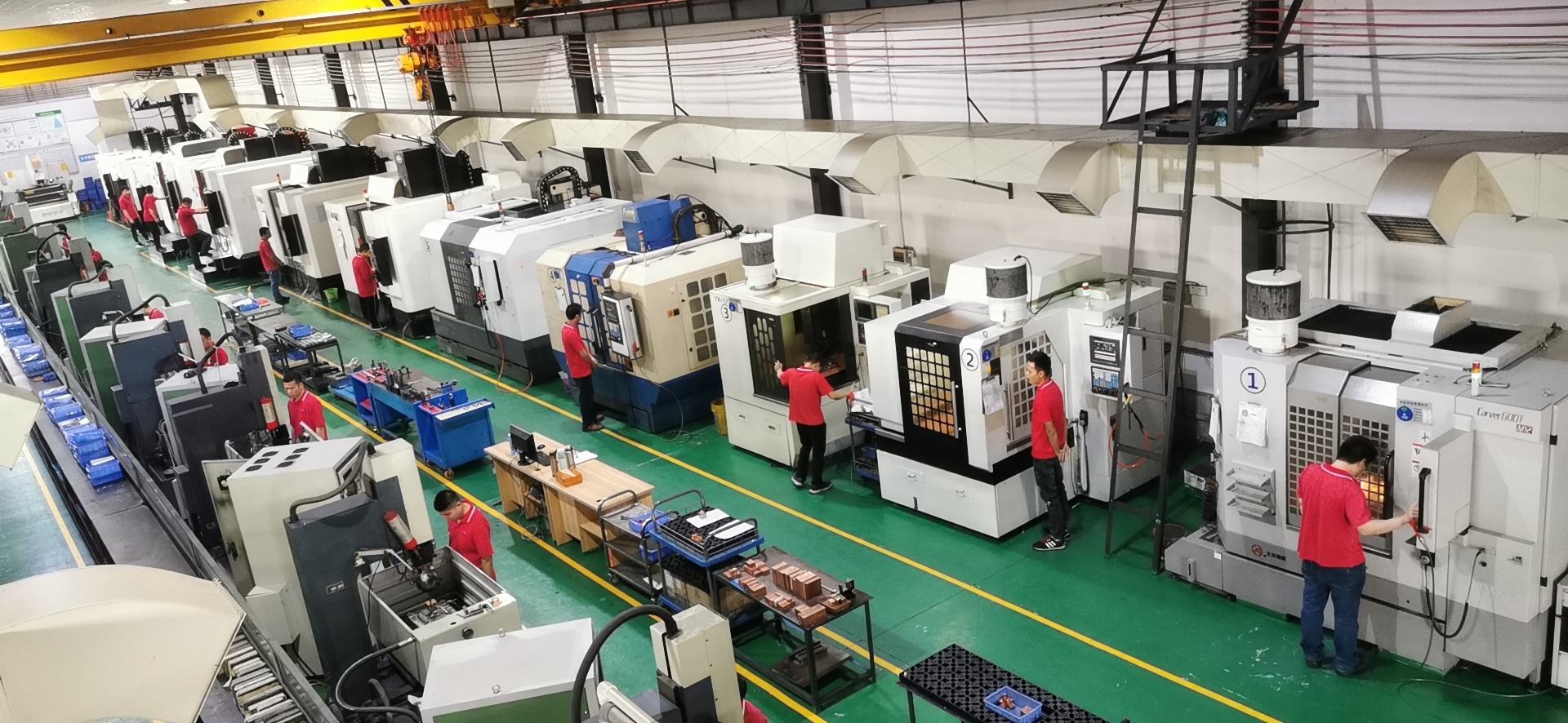 旭錦塑膠模具車間 旭錦塑膠模具車間