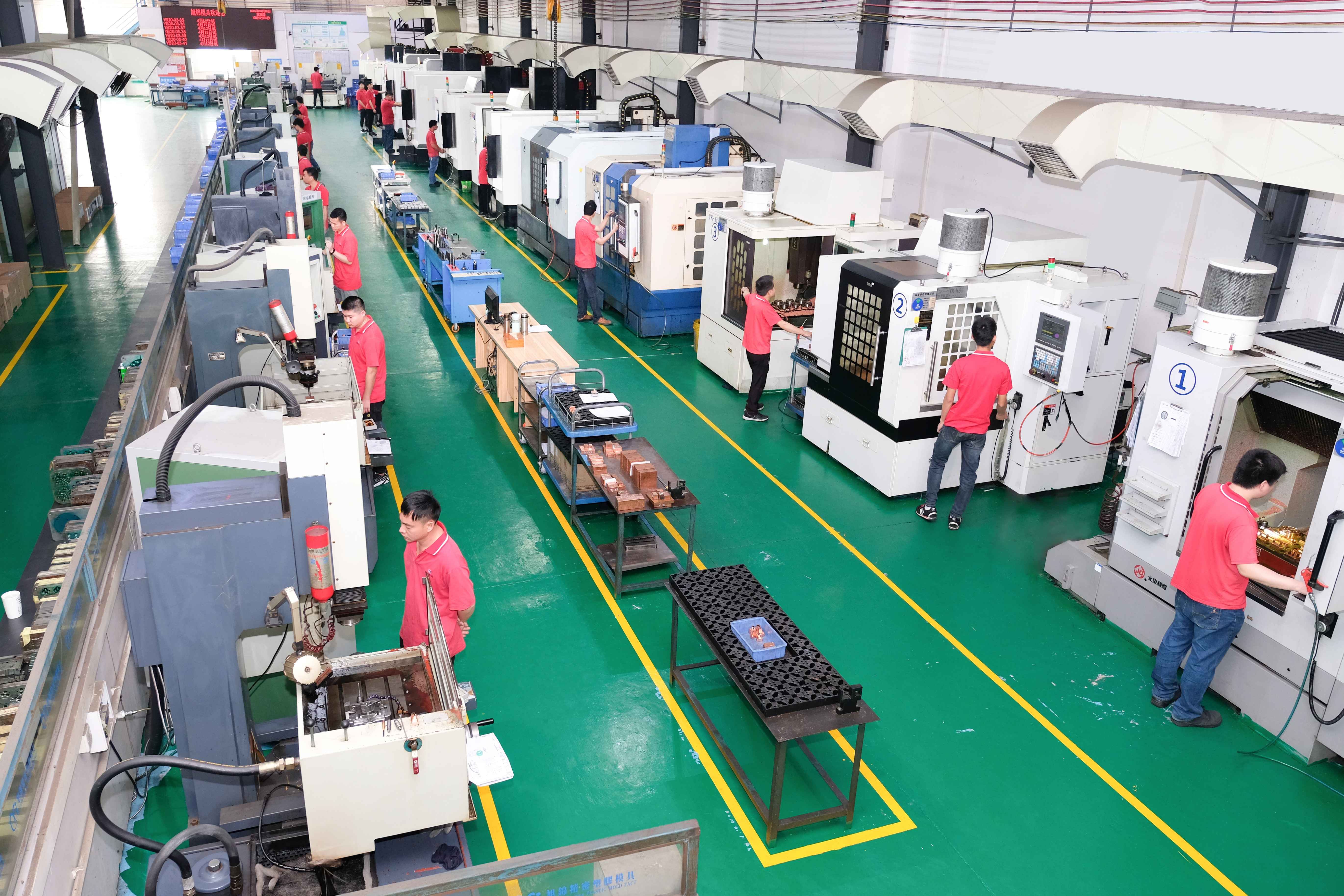 旭錦塑膠模具 注塑模具車間圖 旭錦塑膠模具 注塑模具車間圖